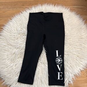 Alo Denver Fire Dept Love Capri Leggings Sz L